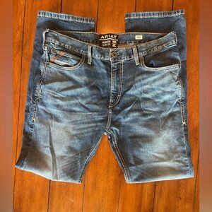Ariat Denim Men’s Modern Slim Leg M8 Size: 34/32